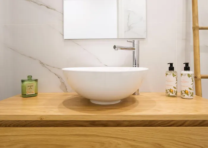 Art Deco 22 Luxury 2br Downtown Metro Ac * Πόρτο