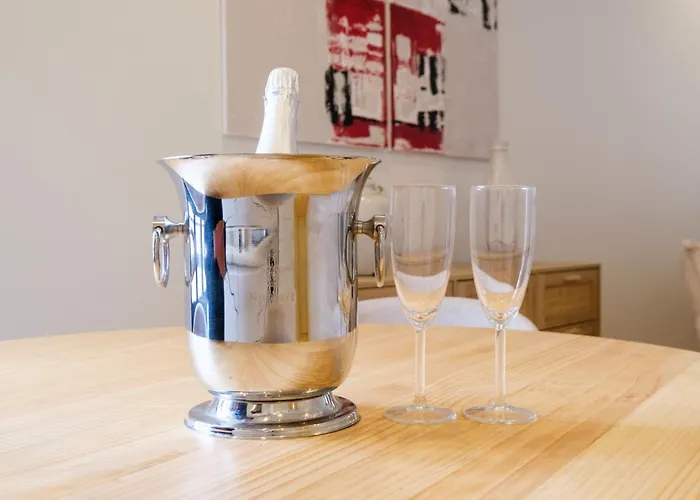 Art Deco 22 Luxury 2br Downtown Metro Ac * Πόρτο