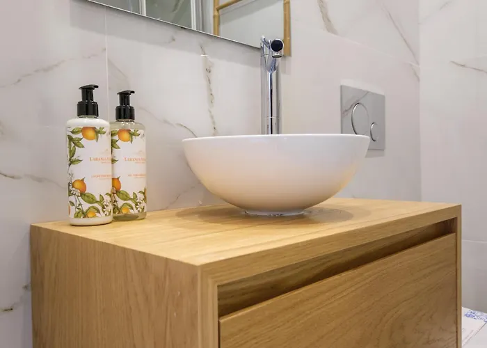 Art Deco 22 Luxury 2br Downtown Metro Ac