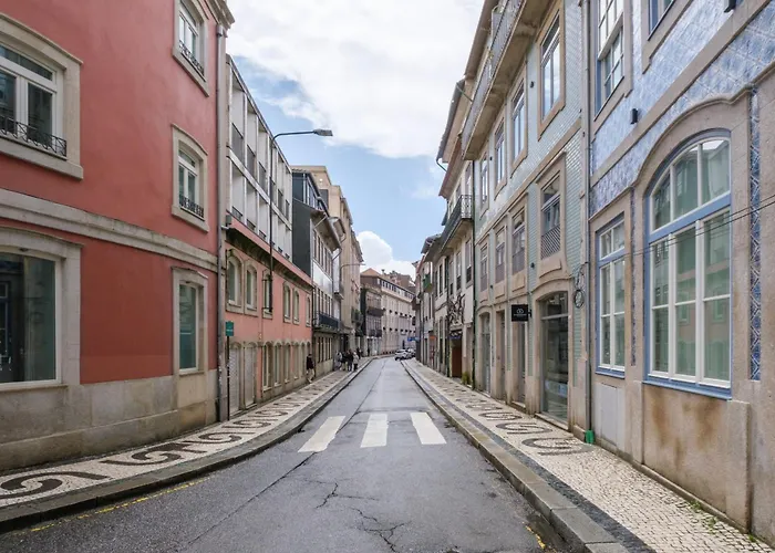 Art Deco 22 Luxury 2br Downtown Metro Ac Porto