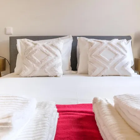 Art Deco 22 Luxury 2br Downtown Metro Ac * Porto